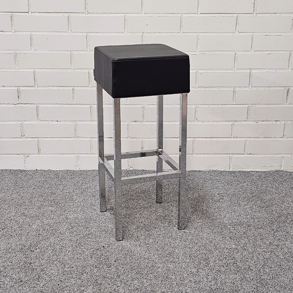 Pedrali cube baarijakkara, musta/kromi