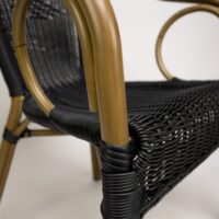 96906728_terrasstoel_costa_bamboo_zwart_rond_5hr-scaled