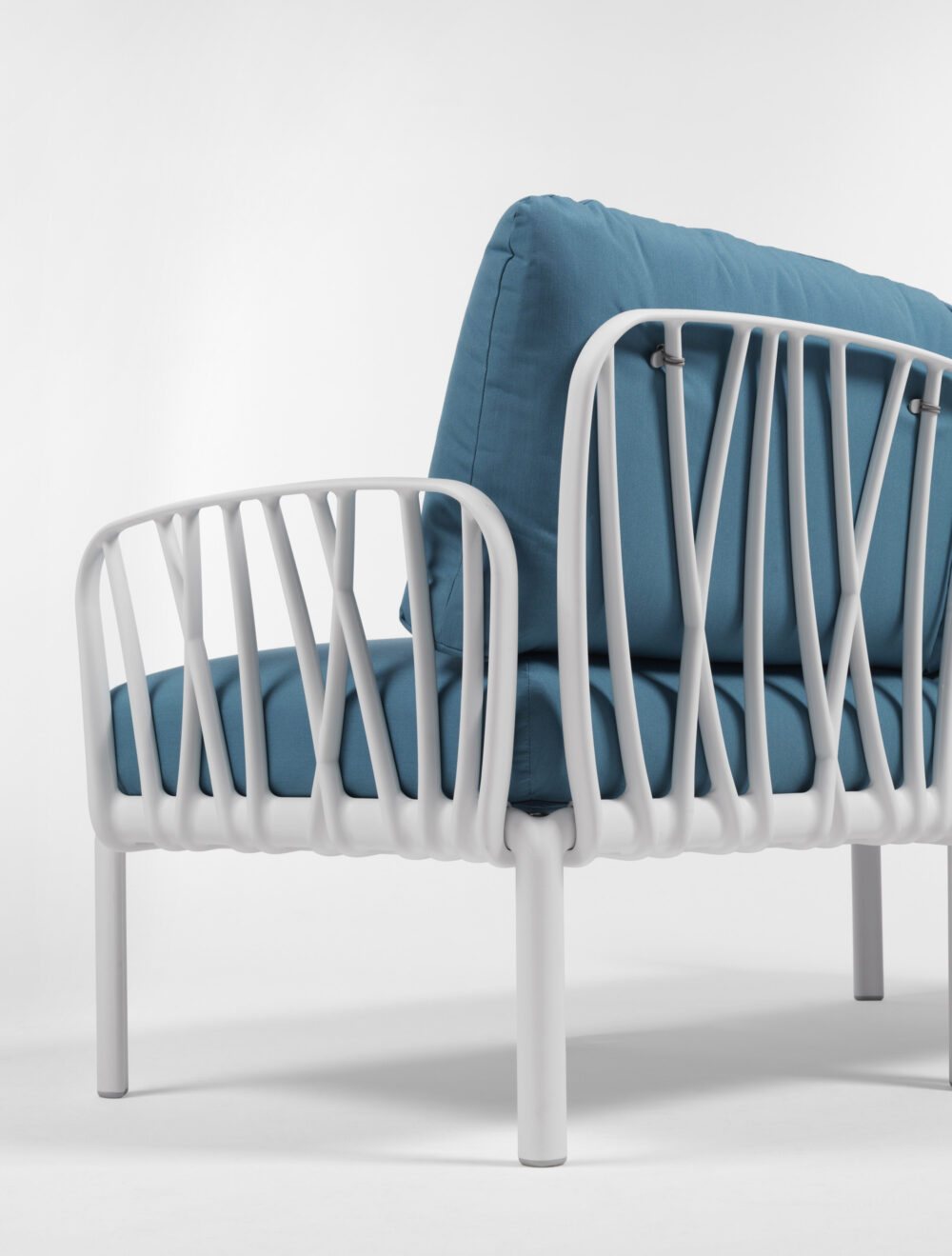 Nardi_sofa_KOMODO5_biancoAdriatic_details_LR Nardi_sofa_KOMODO5_biancoAdriatic_details_LR