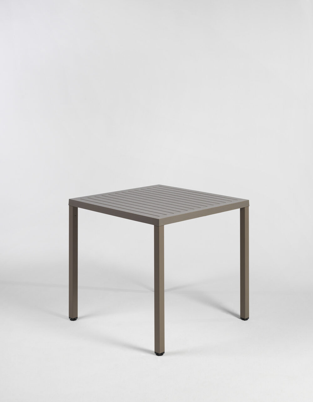 Nardi_tables_CUBE70_views3_LR Nardi_tables_CUBE70_views3_LR